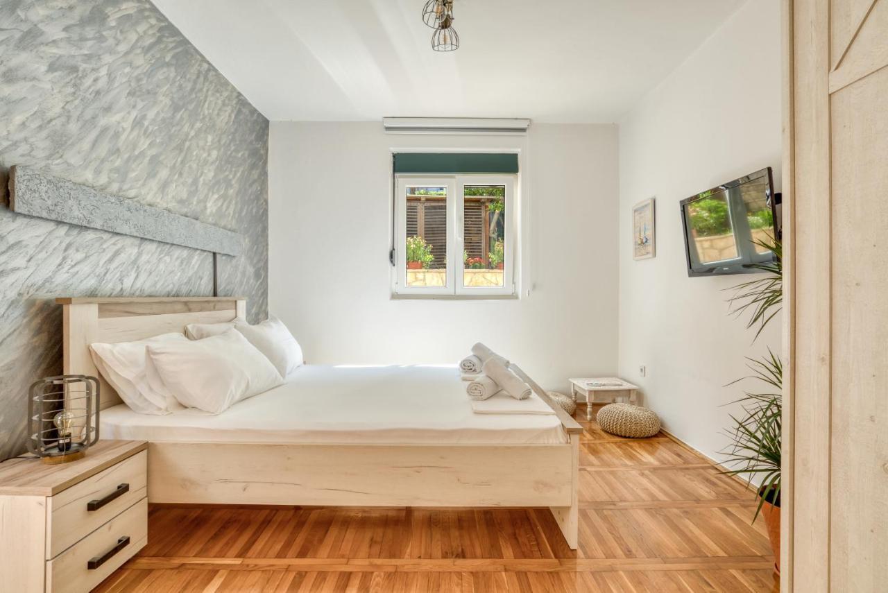 Boka Bay Paradise Apartments - Oasis Of Piece Kotor Exterior photo