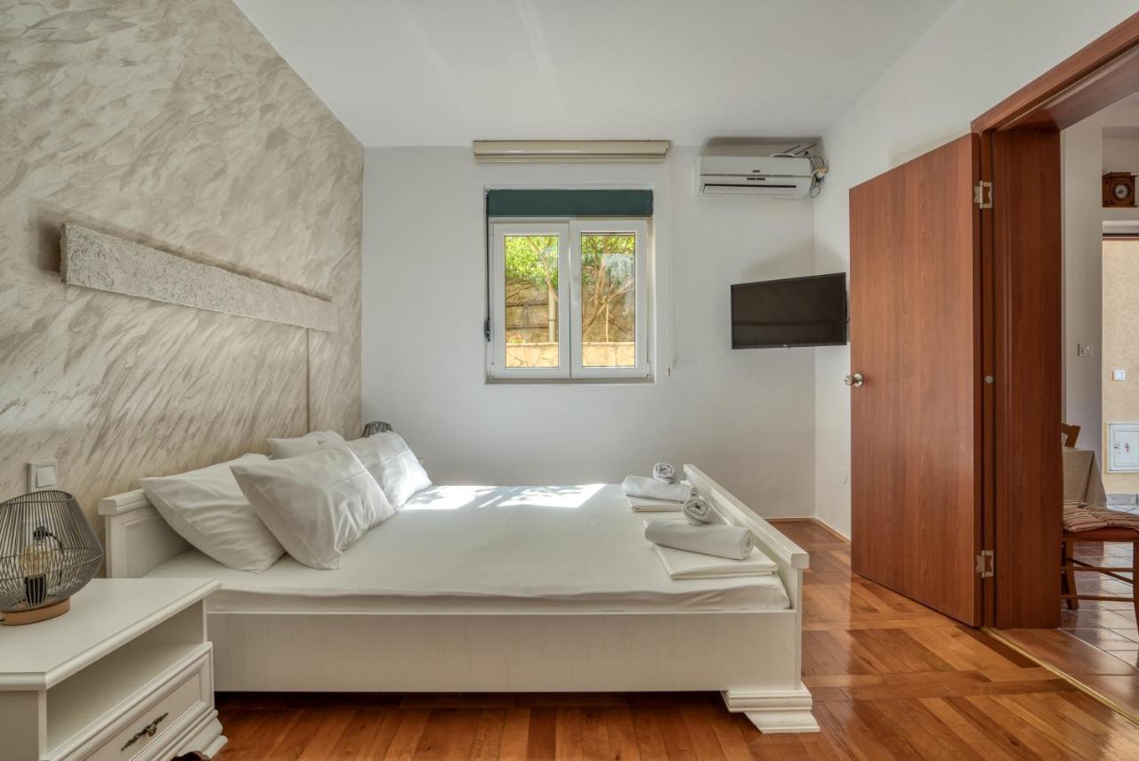 Boka Bay Paradise Apartments - Oasis Of Piece Kotor Exterior photo